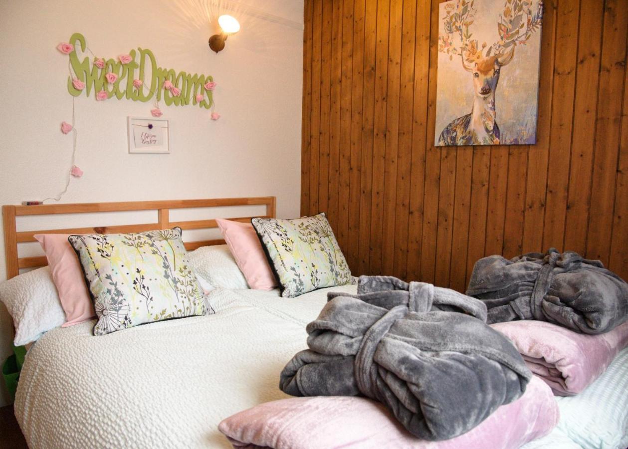 فيلا Spellbound A Romantic Hideaway For Adults Aged 18-35 لوتربرونن المظهر الخارجي الصورة