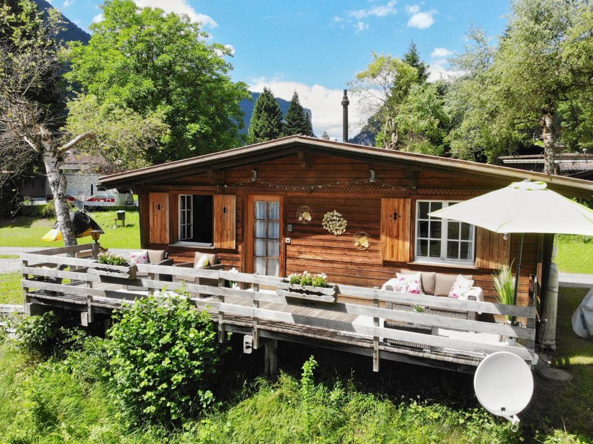 فيلا Spellbound A Romantic Hideaway For Adults Aged 18-35 لوتربرونن المظهر الخارجي الصورة