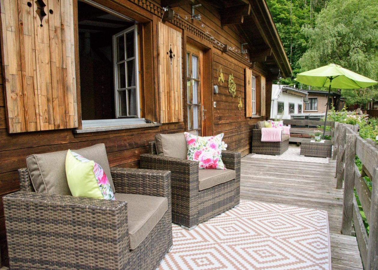 فيلا Spellbound A Romantic Hideaway For Adults Aged 18-35 لوتربرونن المظهر الخارجي الصورة